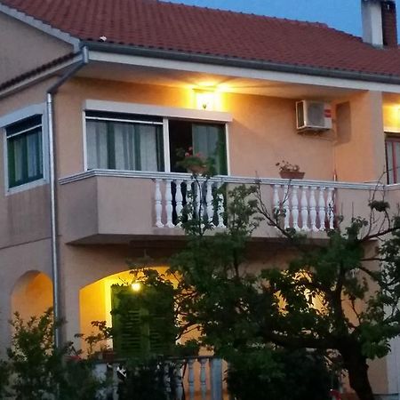 Apartments Dano Sukošan Exterior foto